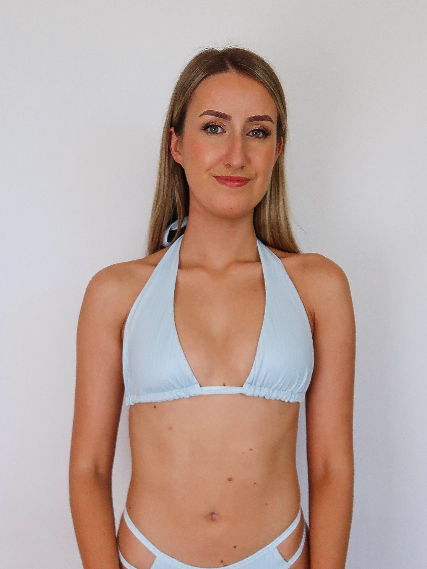 the stand out halter triangle bikini top - hydrangea